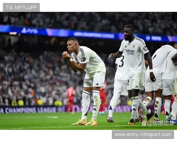 皇马连续传切配合，罗德里戈插上推射得分