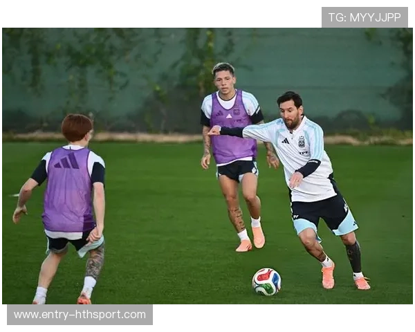 安哥拉足球队自主训练不断提高实力，安哥拉足球运动员