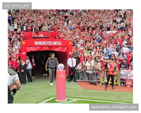 曼联战术轮换见效，老特拉福德再现激情